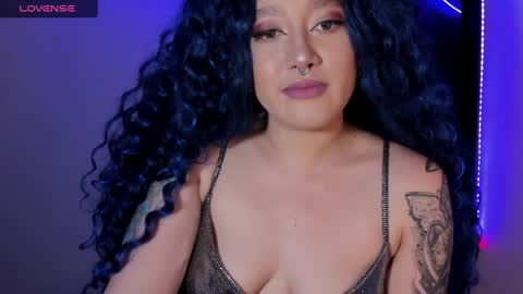 Snapshot of kat_apple chatting on February 7, 2025, 6:02 pm Alicia online show from February 7, 2025, 6:02 pm