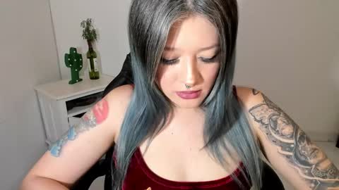 Snapshot of kat_apple chatting on September 21, 2025, 4:03 am Alicia online show from September 21, 2025, 4:03 am