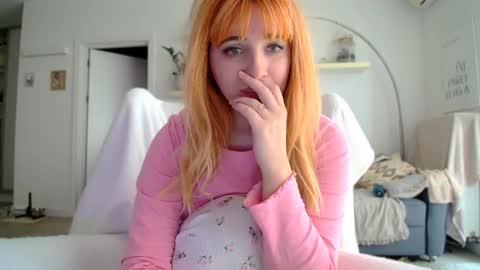 Katya online show from October 22, 2025, 9:42 am