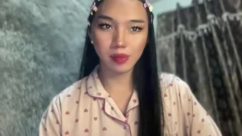 Snapshot of kat_hollandx chatting on January 15, 2025, 9:13 am Majesty online show from January 15, 2025, 9:13 am