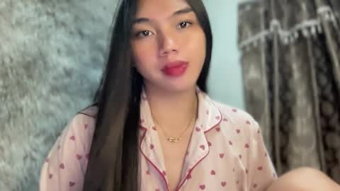 Snapshot of kat_hollandx chatting on January 22, 2025, 2:56 pm Majesty online show from January 22, 2025, 2:56 pm