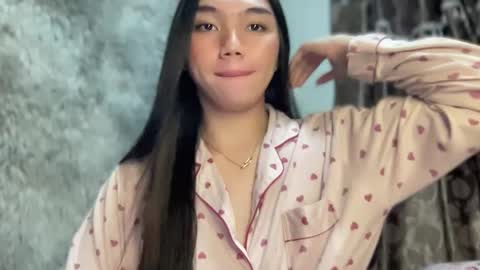 Snapshot of kat_hollandx chatting on January 25, 2025, 2:04 am Majesty online show from January 25, 2025, 2:04 am