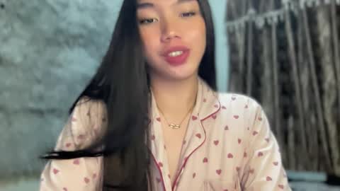 Snapshot of kat_hollandx chatting on January 29, 2025, 12:02 pm Majesty online show from January 29, 2025, 12:02 pm