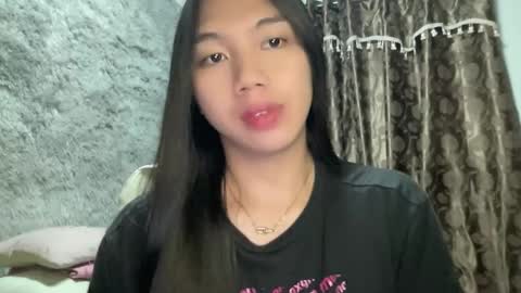 Snapshot of kat_hollandx chatting on February 14, 2025, 7:12 pm Majesty online show from February 14, 2025, 7:12 pm