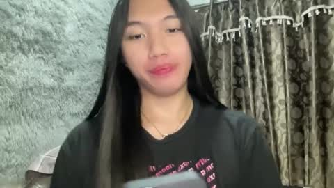 Snapshot of kat_hollandx chatting on February 21, 2025, 2:48 pm Majesty online show from February 21, 2025, 2:48 pm