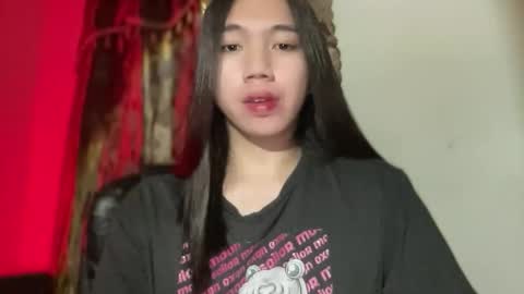 Snapshot of kat_hollandx chatting on October 9, 2025, 3:54 pm Majesty online show from October 9, 2025, 3:54 pm