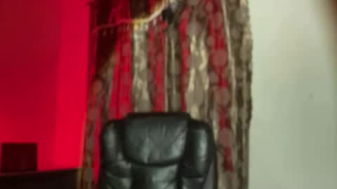 Snapshot of kat_hollandx chatting on November 13, 2025, 7:02 pm Majesty online show from November 13, 2025, 7:02 pm