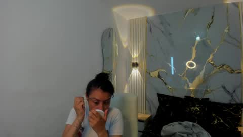 Snapshot of kataleya_bella chatting on May 2, 2026, 7:19 pm kataleya_bella online show from May 2, 2026, 7:19 pm