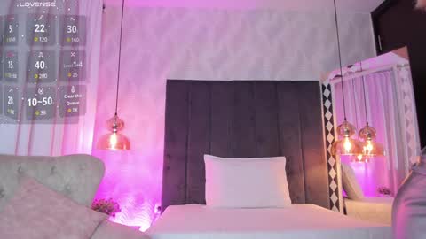 Kat online show from December 9, 2024, 11:58 am