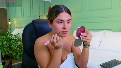 Snapshot of kataliina_18 chatting on April 1, 2026, 11:55 am Kat online show from April 1, 2026, 11:55 am