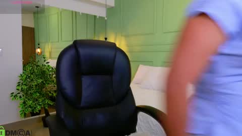 Snapshot of kataliina_18 chatting on April 9, 2026, 11:59 am Kat online show from April 9, 2026, 11:59 am