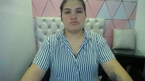 katalina santana25 online show from June 6, 2026, 7:07 pm
