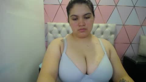 katalina santana25 online show from July 28, 2026, 5:56 pm