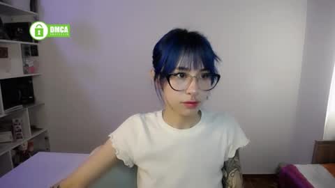 Maca online show from April 28, 2026, 2:33 pm
