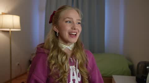 Snapshot of katcontrol chatting on December 25, 2024, 5:37 am katcontrol online show from December 25, 2024, 5:37 am