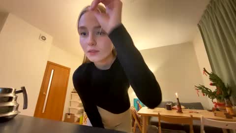 Snapshot of katcontrol chatting on December 27, 2024, 2:22 pm katcontrol online show from December 27, 2024, 2:22 pm