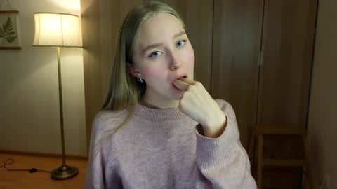 Snapshot of katcontrol chatting on December 30, 2024, 5:44 pm katcontrol online show from December 30, 2024, 5:44 pm