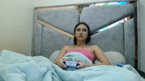 Snapshot of kate_davies chatting on July 22, 2026, 12:24 am kate online show from July 22, 2026, 12:24 am