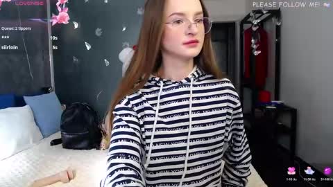 Snapshot of kate_jonson chatting on May 14, 2026, 7:04 am .Be kind and gentle with me and I will do my best for you. online show from May 14, 2026, 7:04 am