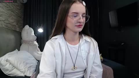 Snapshot of kate_jonson chatting on July 18, 2026, 7:34 am .Be kind and gentle with me and I will do my best for you. online show from July 18, 2026, 7:34 am