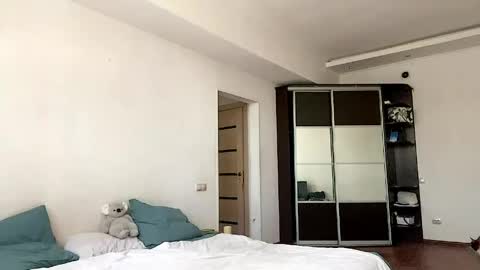 kate_mikki online show from April 13, 2026, 3:23 am