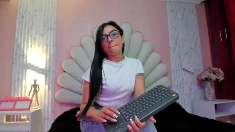 Snapshot of kate_mmoss chatting on May 28, 2026, 2:47 pm kate online show from May 28, 2026, 2:47 pm