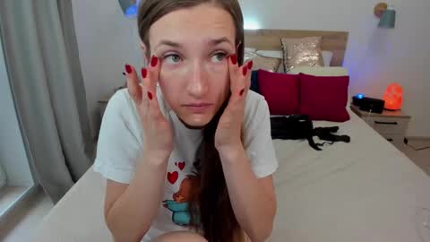 Snapshot of kate_redgar chatting on September 18, 2025, 11:12 am kate_redgar online show from September 18, 2025, 11:12 am