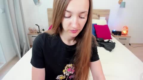 Snapshot of kate_redgar chatting on September 27, 2025, 1:38 pm kate_redgar online show from September 27, 2025, 1:38 pm