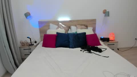 Snapshot of kate_redgar chatting on October 10, 2025, 8:24 am kate_redgar online show from October 10, 2025, 8:24 am