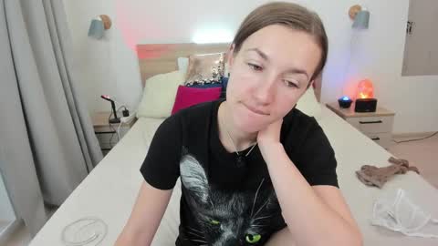 Snapshot of kate_redgar chatting on February 27, 2026, 10:48 am kate_redgar online show from February 27, 2026, 10:48 am