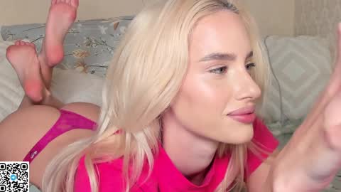 Snapshot of katebremar chatting on December 12, 2024, 11:14 pm online show from December 12, 2024, 11:14 pm