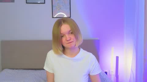 Snapshot of katebunnys chatting on February 21, 2026, 11:33 am katebunnys online show from February 21, 2026, 11:33 am