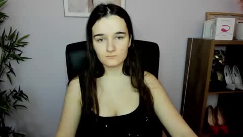 Kate  online show from February 9, 2025, 7:27 am