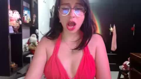 Kateeen18 online show from May 21, 2026, 5:36 am