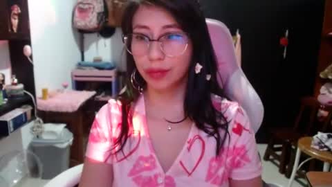 Snapshot of kateeen18 chatting on July 16, 2026, 1:55 am Kateeen18 online show from July 16, 2026, 1:55 am