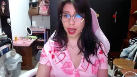 Snapshot of kateeen18 chatting on July 25, 2026, 6:55 am Kateeen18 online show from July 25, 2026, 6:55 am
