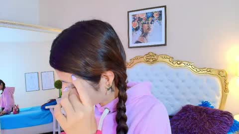 Snapshot of kateemartinez chatting on April 28, 2026, 12:32 pm katee Martinez online show from April 28, 2026, 12:32 pm