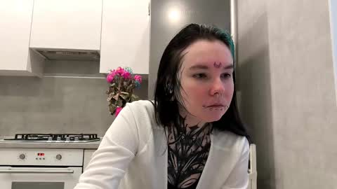 Snapshot of katelynnjenness chatting on January 13, 2026, 7:02 am Milana online show from January 13, 2026, 7:02 am