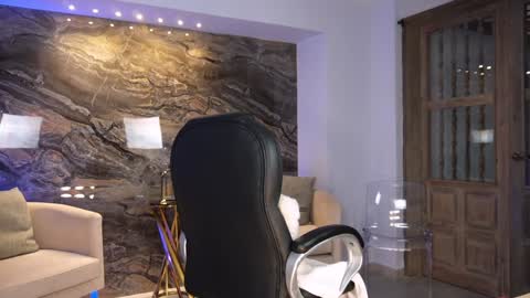 Snapshot of kateowens chatting on February 2, 2025, 1:08 pm Kate Owens online show from February 2, 2025, 1:08 pm