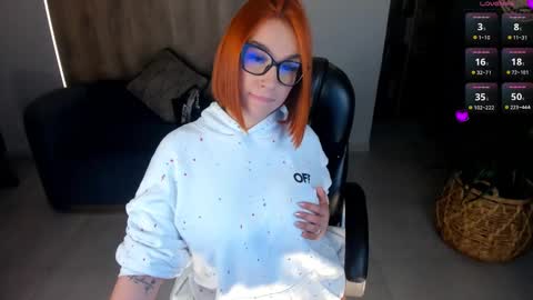 Snapshot of kateowens chatting on March 1, 2025, 10:45 am Kate Owens online show from March 1, 2025, 10:45 am