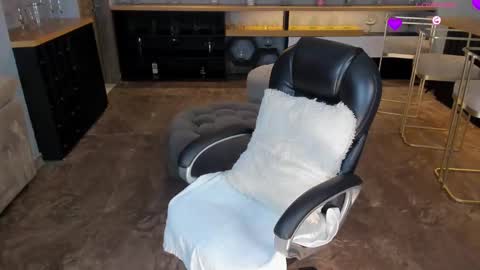 Snapshot of kateowens chatting on March 12, 2025, 10:26 am Kate Owens online show from March 12, 2025, 10:26 am