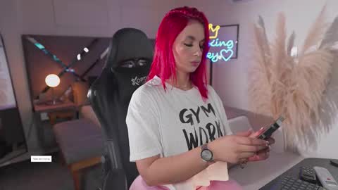 Snapshot of kateowens chatting on November 12, 2025, 11:54 am Kate Owens online show from November 12, 2025, 11:54 am