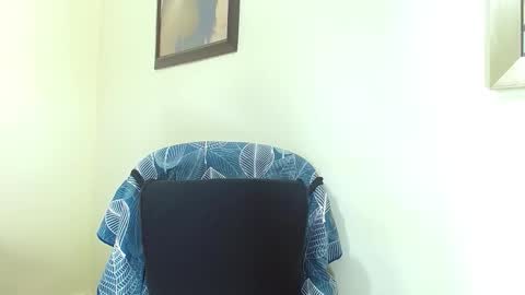 katerineleon online show from February 25, 2026, 9:24 pm