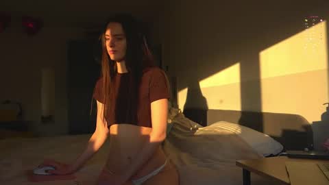 katesee online show from February 18, 2026, 2:02 pm