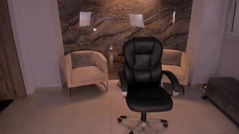 K A T E  online show from October 11, 2025, 5:17 am