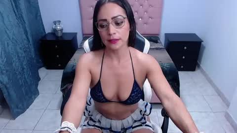 kate Tompson online show from December 26, 2024, 5:04 am