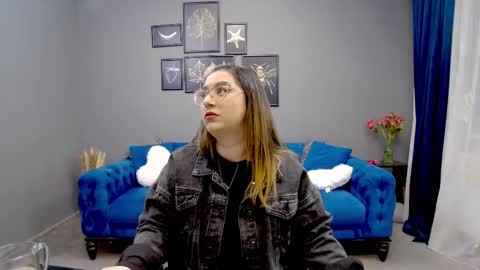 Kate online show from March 3, 2025, 6:12 pm