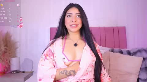   online show from September 19, 2025, 9:15 pm