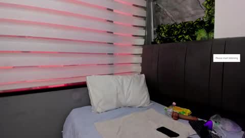 Cute online show from September 17, 2025, 12:40 pm