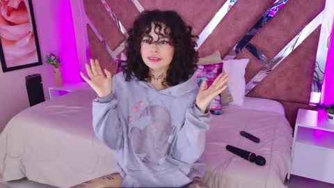 Snapshot of kathegomez_ chatting on May 5, 2026, 3:03 am KatheGomez online show from May 5, 2026, 3:03 am